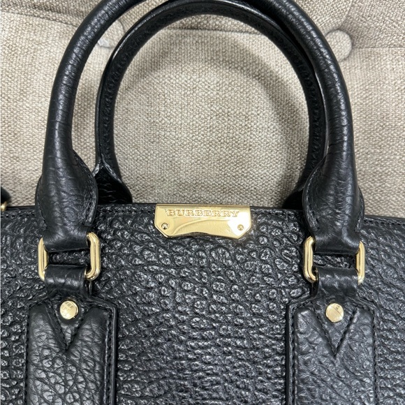 Burberry Black Grain Leather Medium Clifton Bag, pre owned - Picture 2 of 7